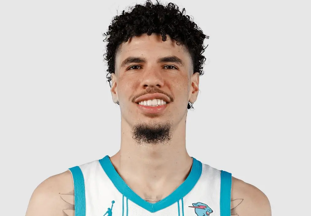 赛后夏洛特黄蜂备战NBA常规赛，战术微调细节曝光，气氛紧张，身体对抗强度拉满的简单介绍